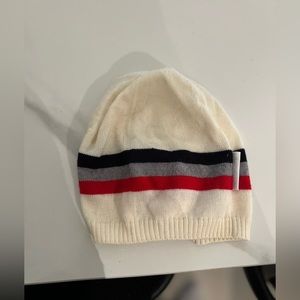 Moncler infant lightweight hat